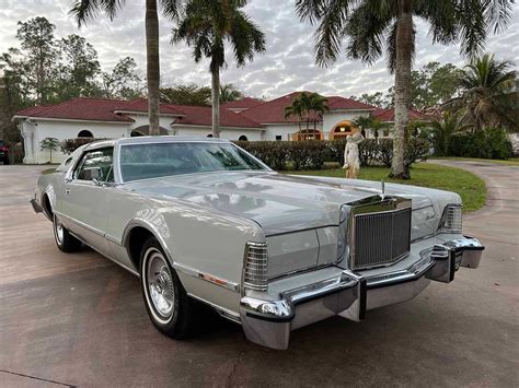 1976 lincoln mark iv cartier.